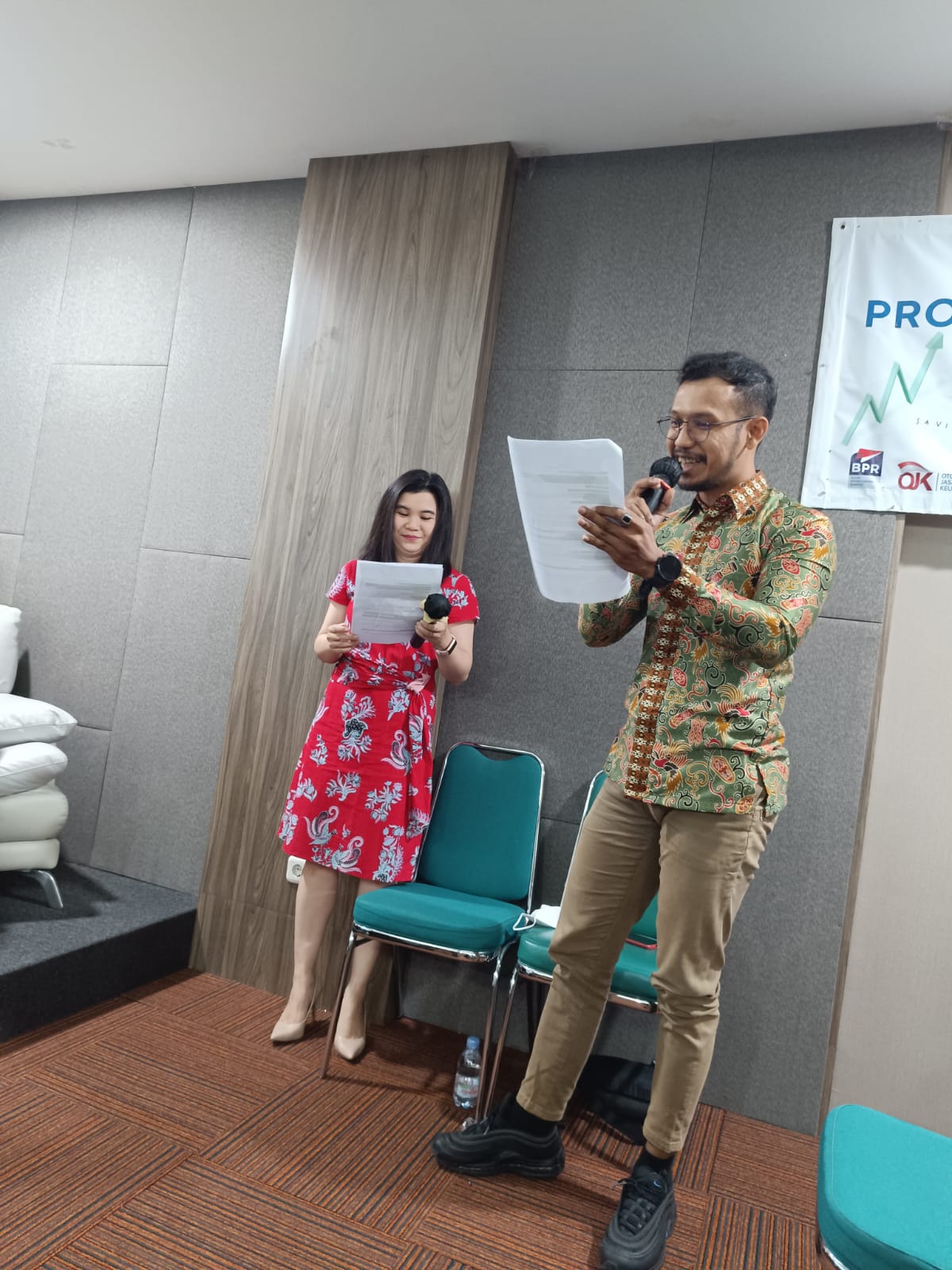 Pembawa Acara
